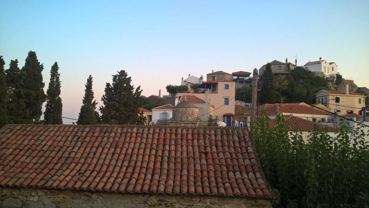 Alónnisos Eleanora Cottage מראה חיצוני תמונה
